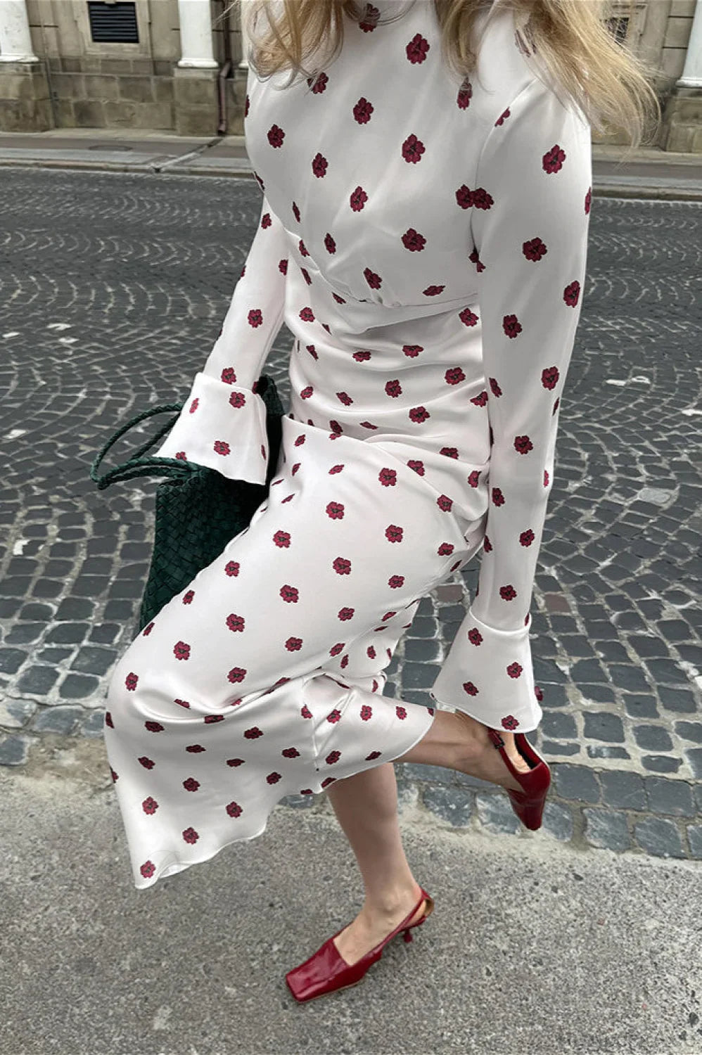 Floral Round Neck Flare Sleeve Fitted Maxi Dress image 3