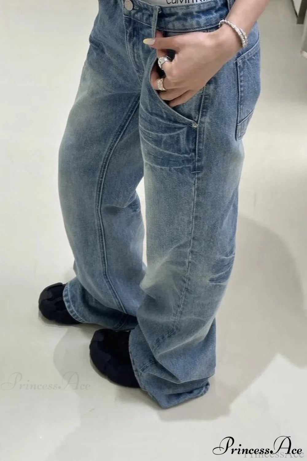 Frayed Whisker Vintage Relaxed Straight Jeans image 5