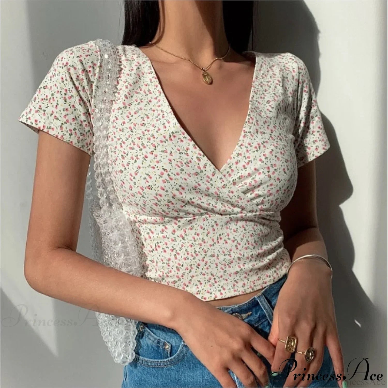 French Retro Floral V-neck Short-sleeved T-shirt image 1