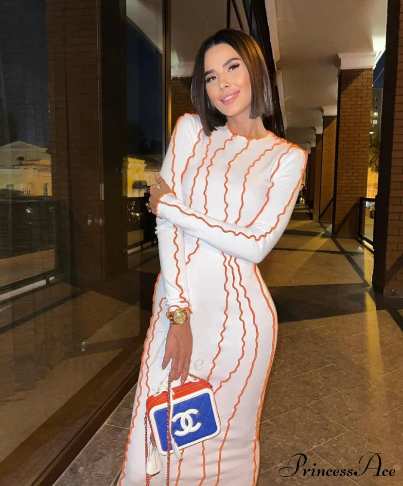 GIGI Elegant MIDI DRESS image 5