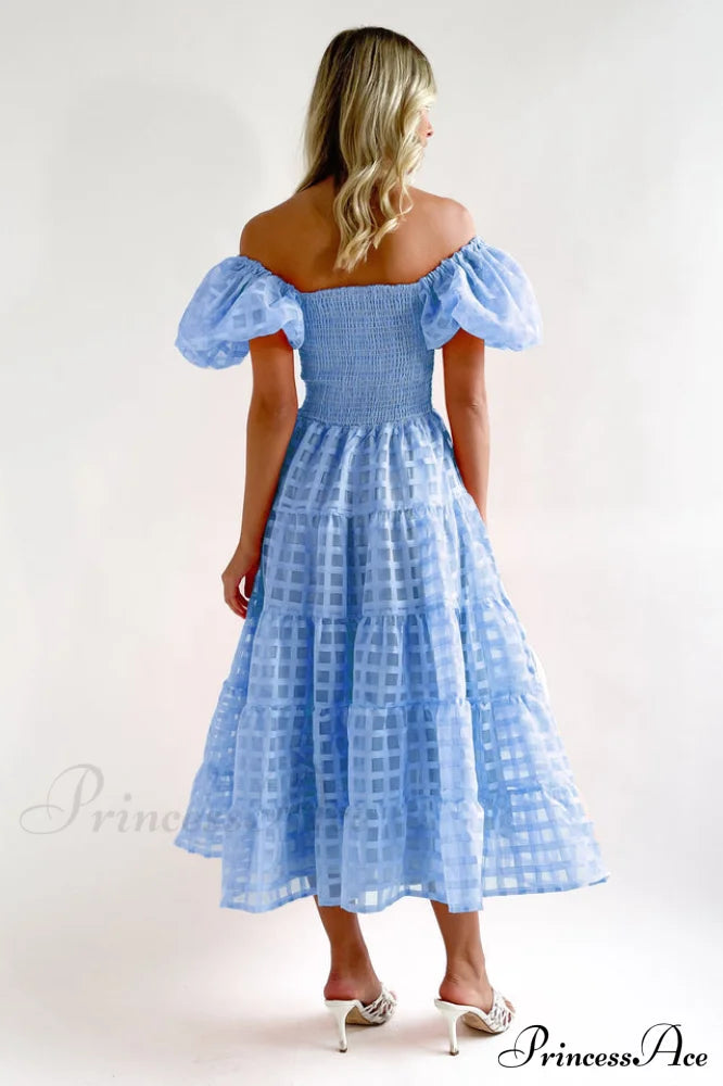Gin Elegant Midi Dress image 12