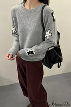 Gray Floral Pattern Slim-Fit Loose Pullover Sweater image 1