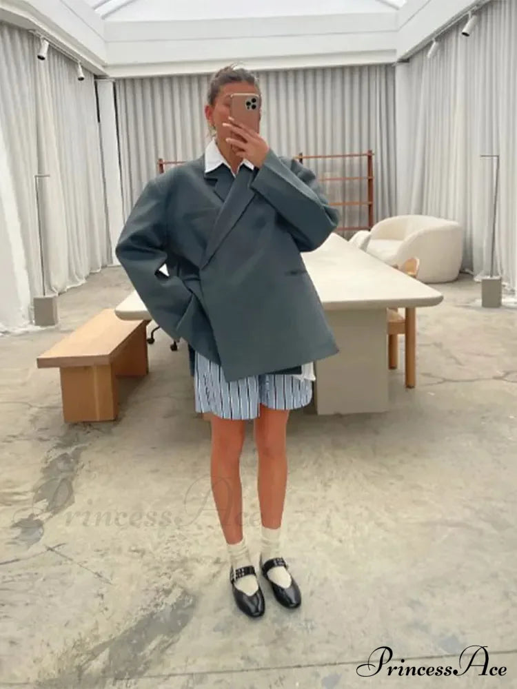 Gray Lapel Buttoned Elegant Loose Long Sleeves New Fashionable Stylish Coat image 5