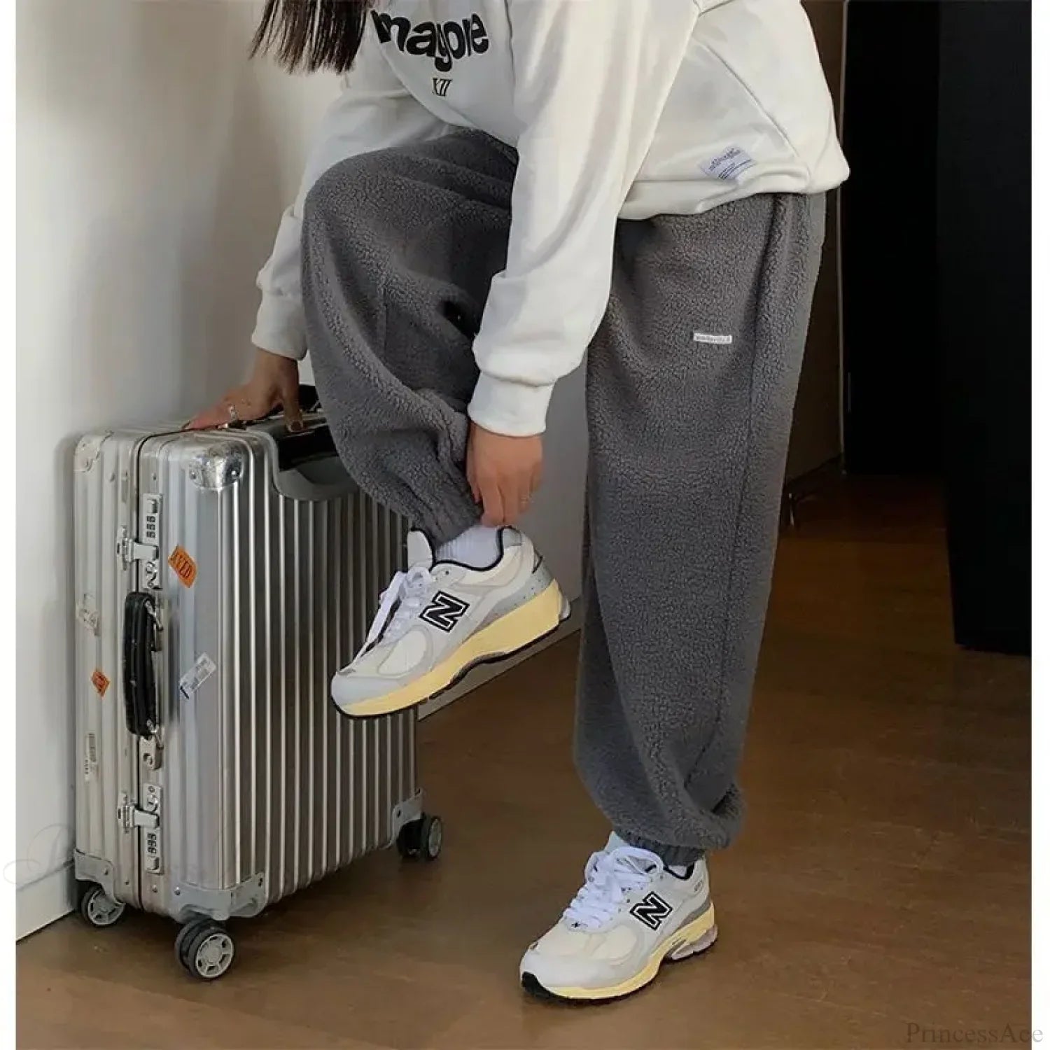 High Waist Grey Baggy Pants image 2