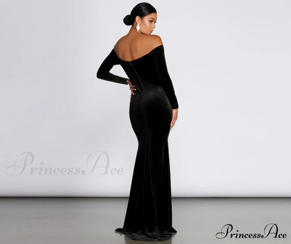Ida Velvet Stylish Formal Gown image 2