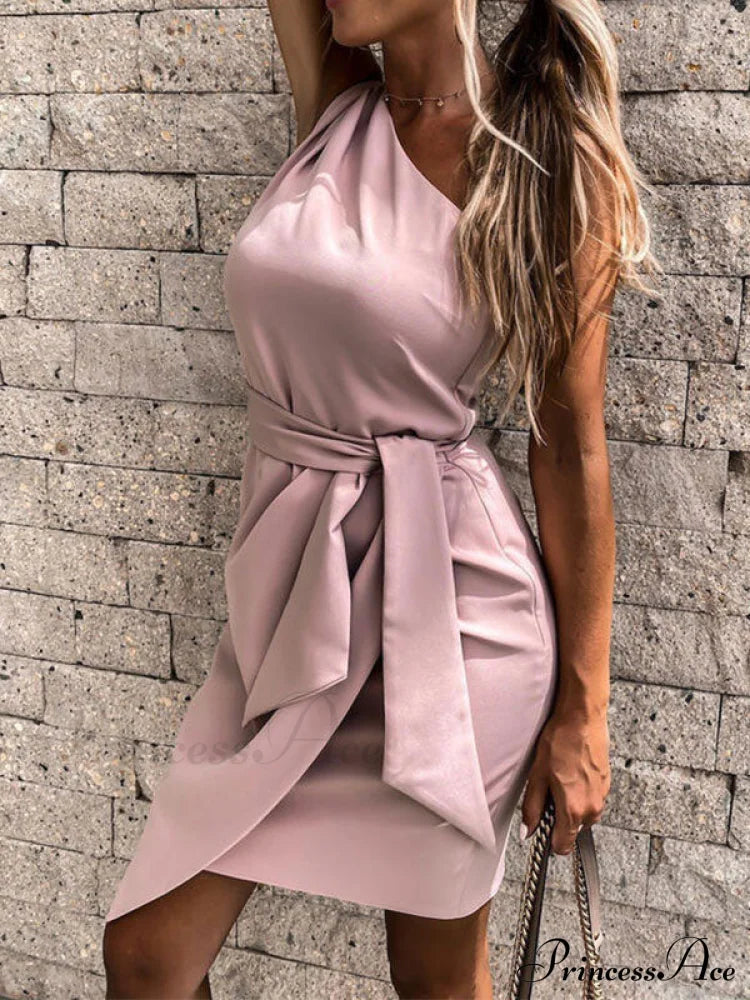 Irregular Oblique Graceful Shoulder Tops image 3
