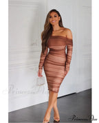 IYANA Elegant MIDI DRESS image 5