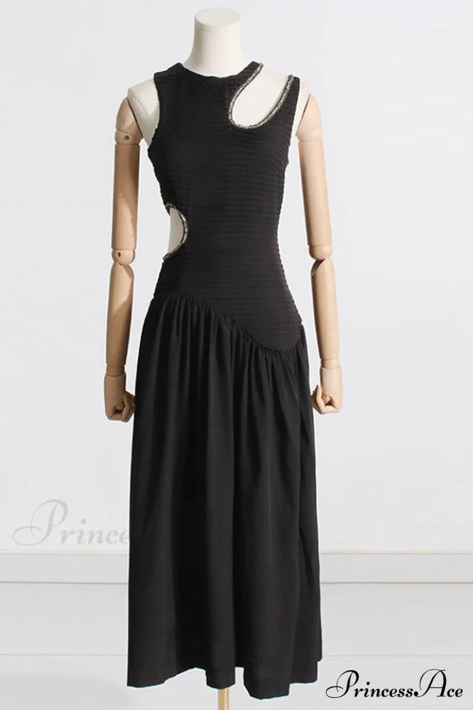 Jolie Abstract Stylish Cut-Out Midi Dress image 12