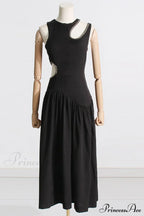 Jolie Abstract Stylish Cut-Out Midi Dress image 12