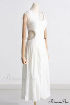 Jolie Abstract Stylish Cut-Out Midi Dress image 16