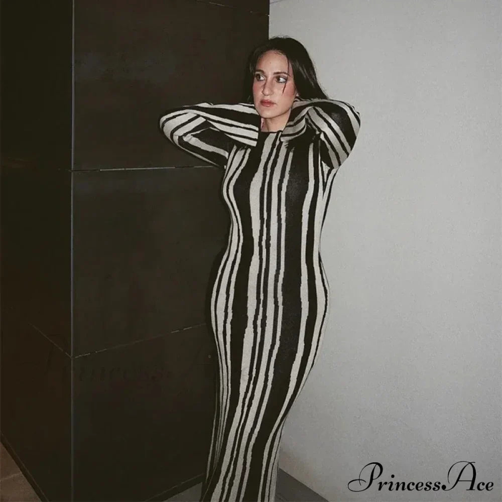 Knitted Long Sleeve Maxi Dress image 4