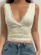 Lace Floral Slim V-neck Solid Tank Crop Top image 2