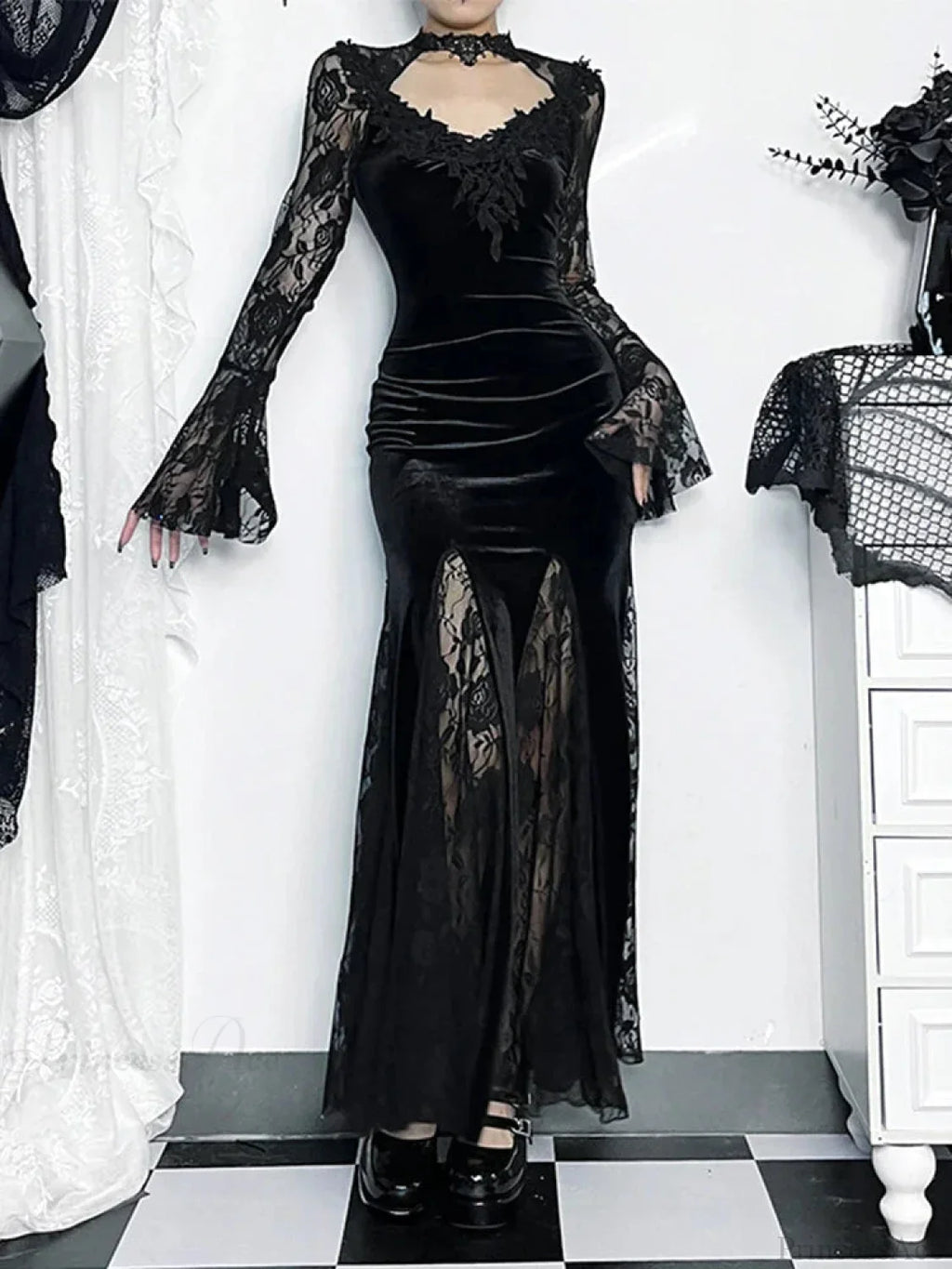 Lace Patchwork Flare Sleeve Maxi Dress image 4