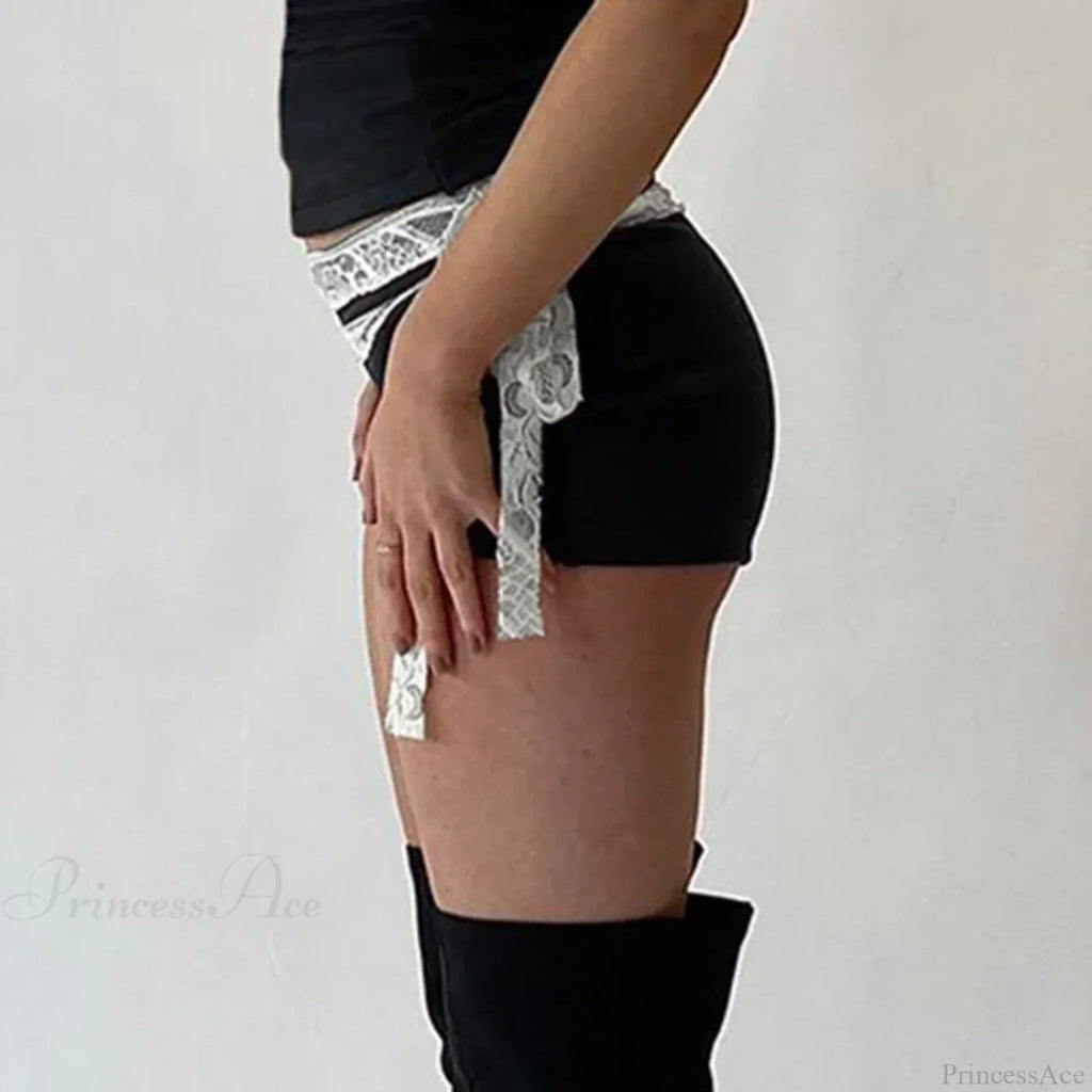 Lace Patchwork Low Waist Short image 4