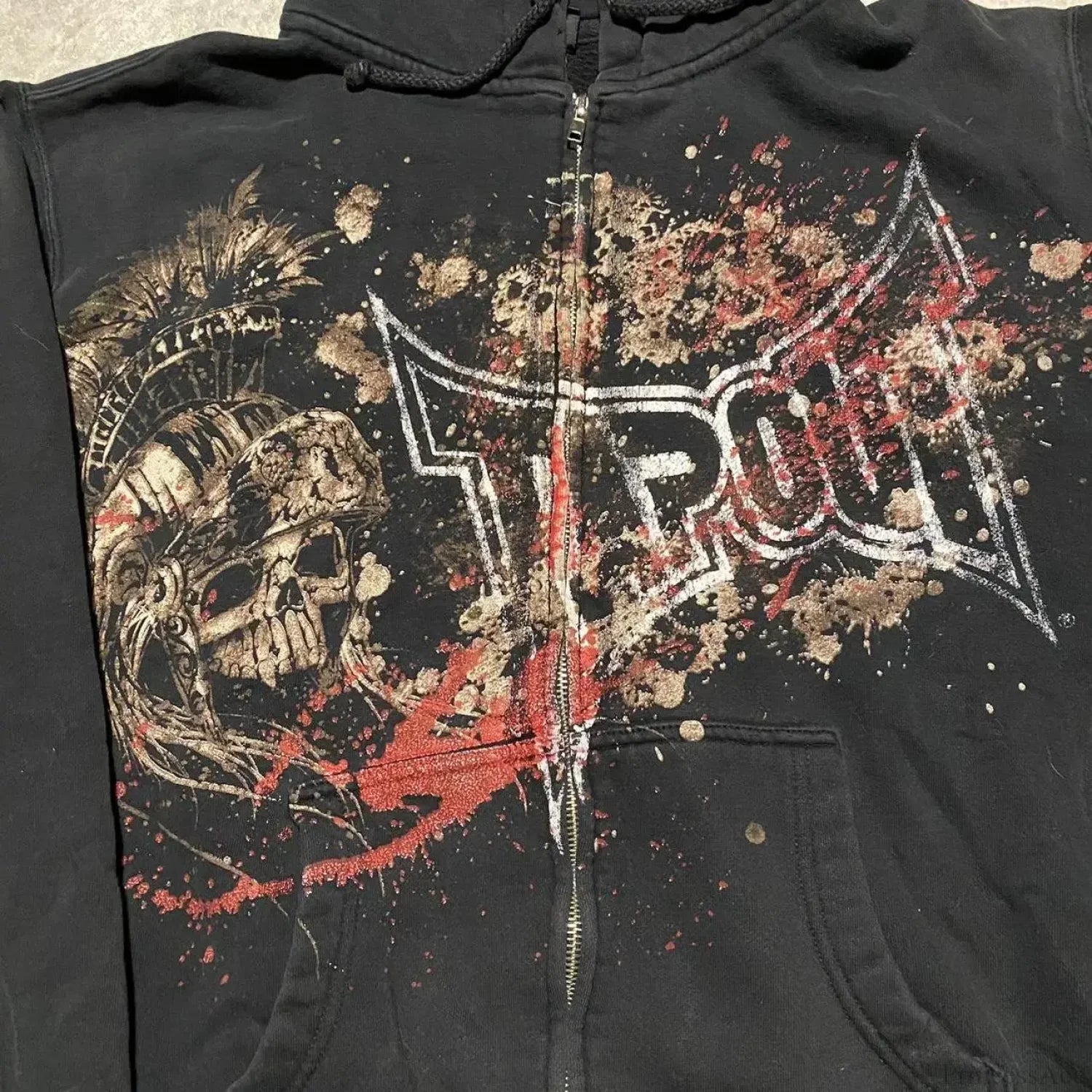 Letter Graphic Retro Hoodie image 3