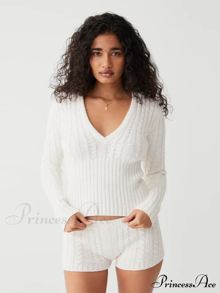 Long Sleeve Knitted V-Neck Graceful Hooded Sweater And Shorts Set image 10