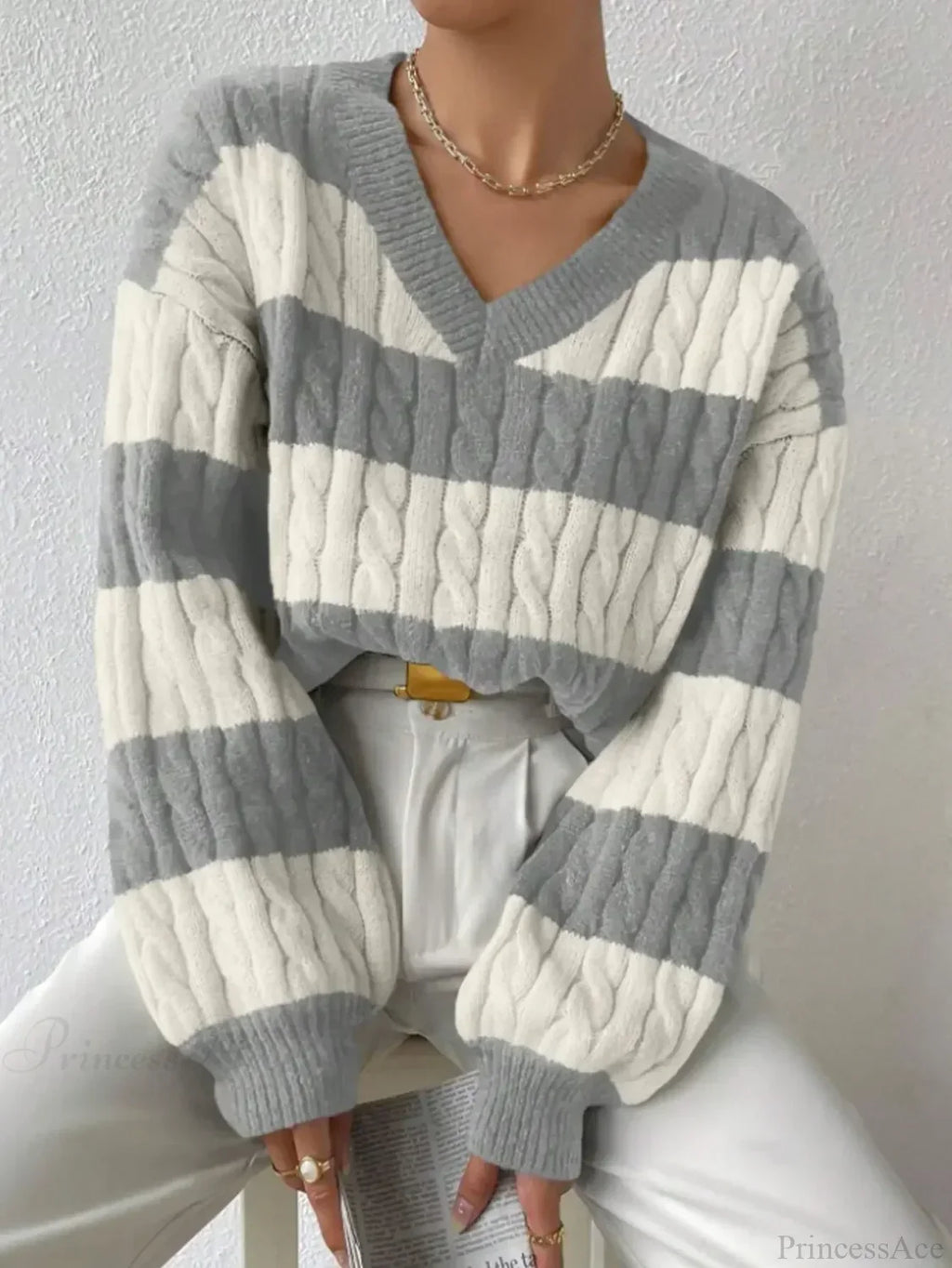 Loose Knit V-neck Vintage Pullover Sweater image 5