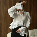 Loose White Ruffled Blouse image 5