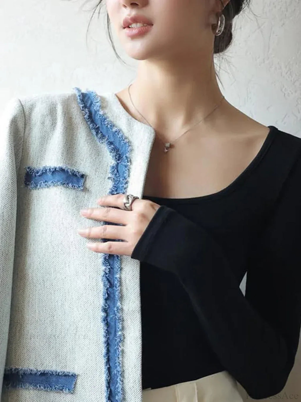 Low Neck Undercoat Slim Fit Sweater image 5