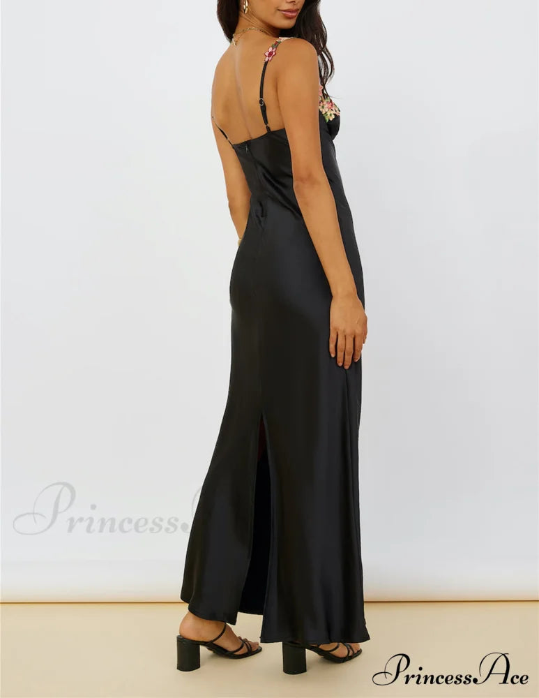 Magnetic Forces Flower Charming Embroidery Maxi Dress Black image 3