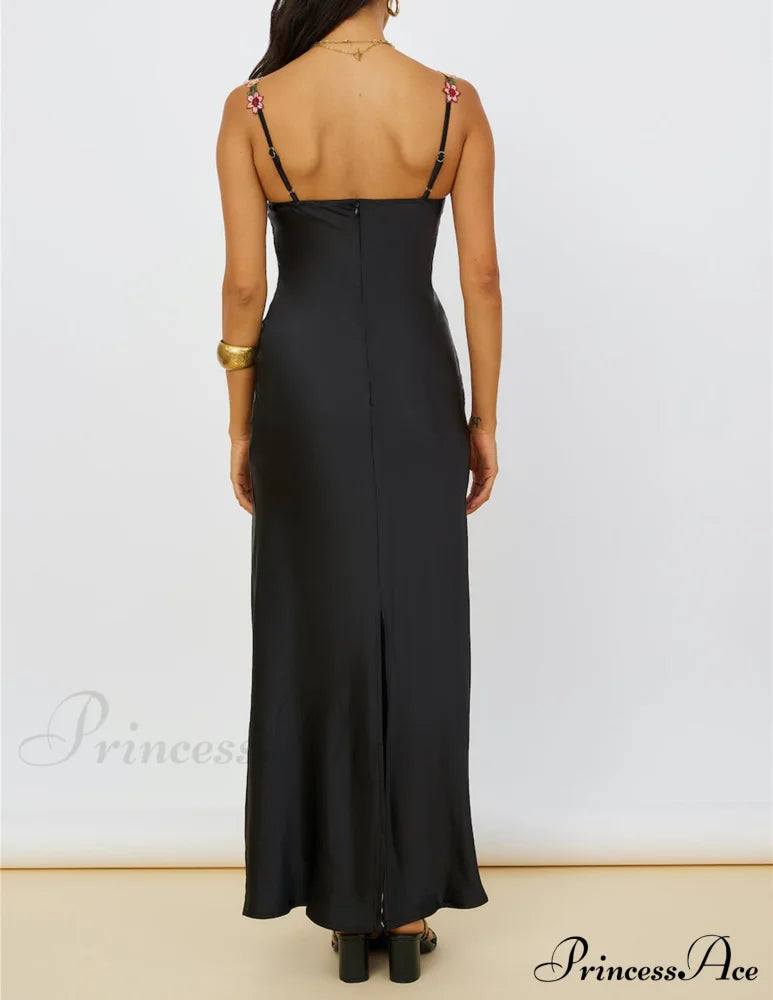 Magnetic Forces Flower Charming Embroidery Maxi Dress Black image 2