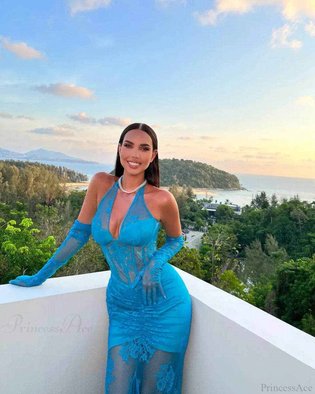 Mermaid Lace V-Neck Party Dress image 3