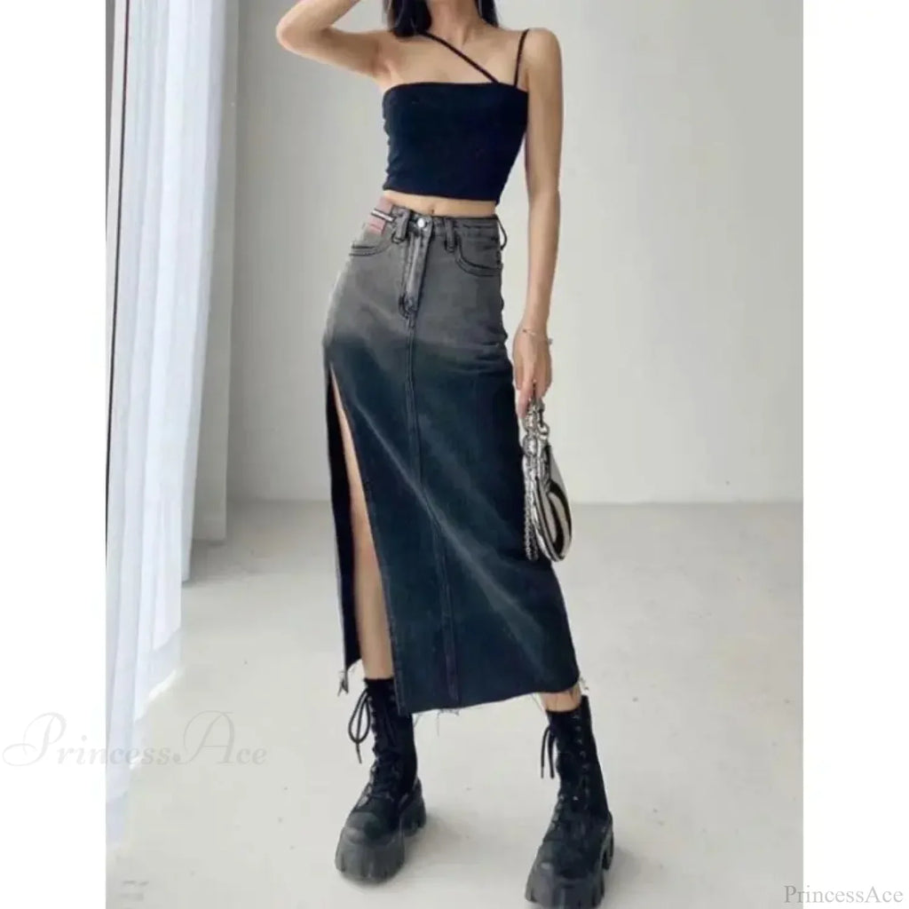 Mid-length Slit Denim Skirt image 2