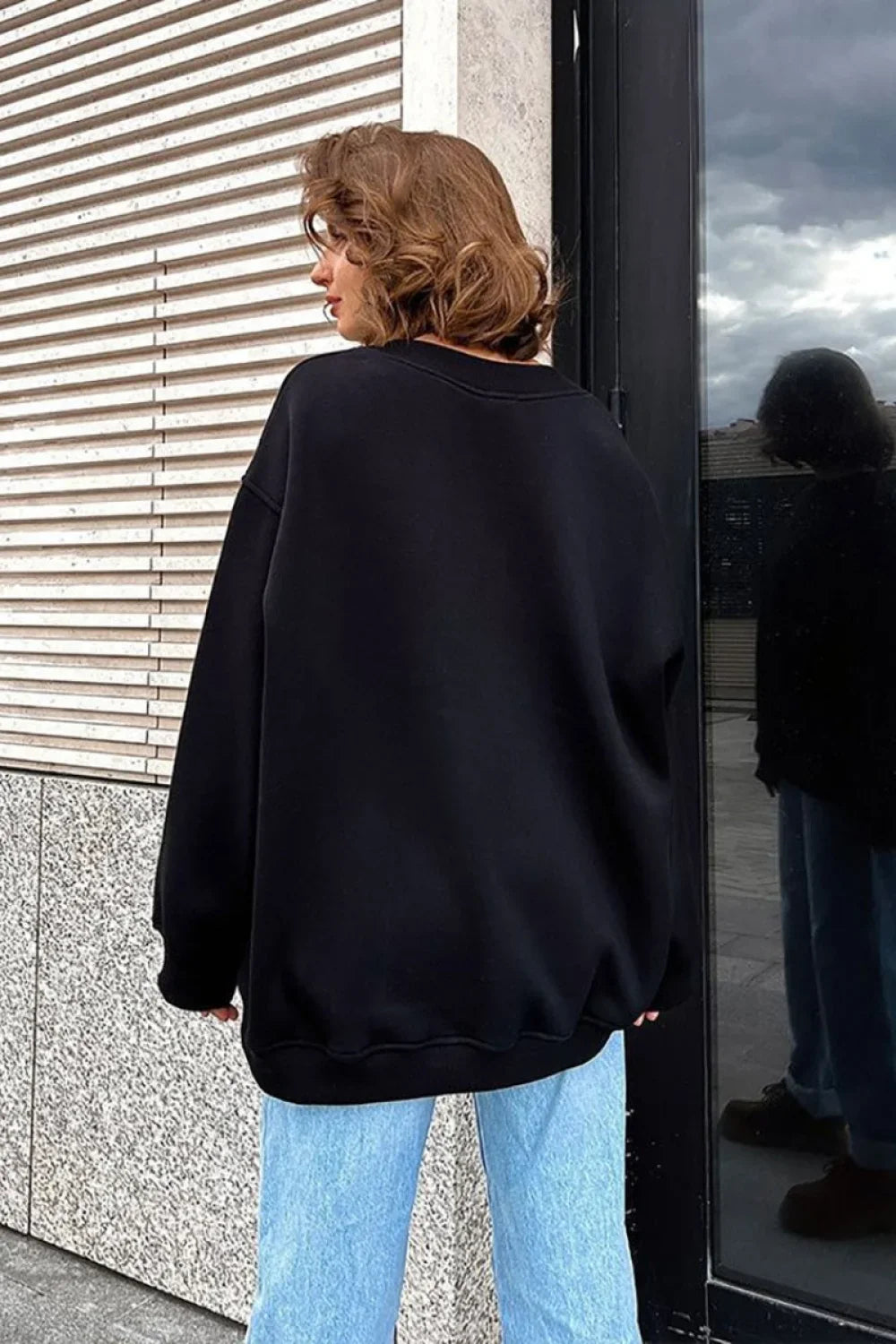 Minimalist Solid Crew Neck Oversize Sweatshirt image 10