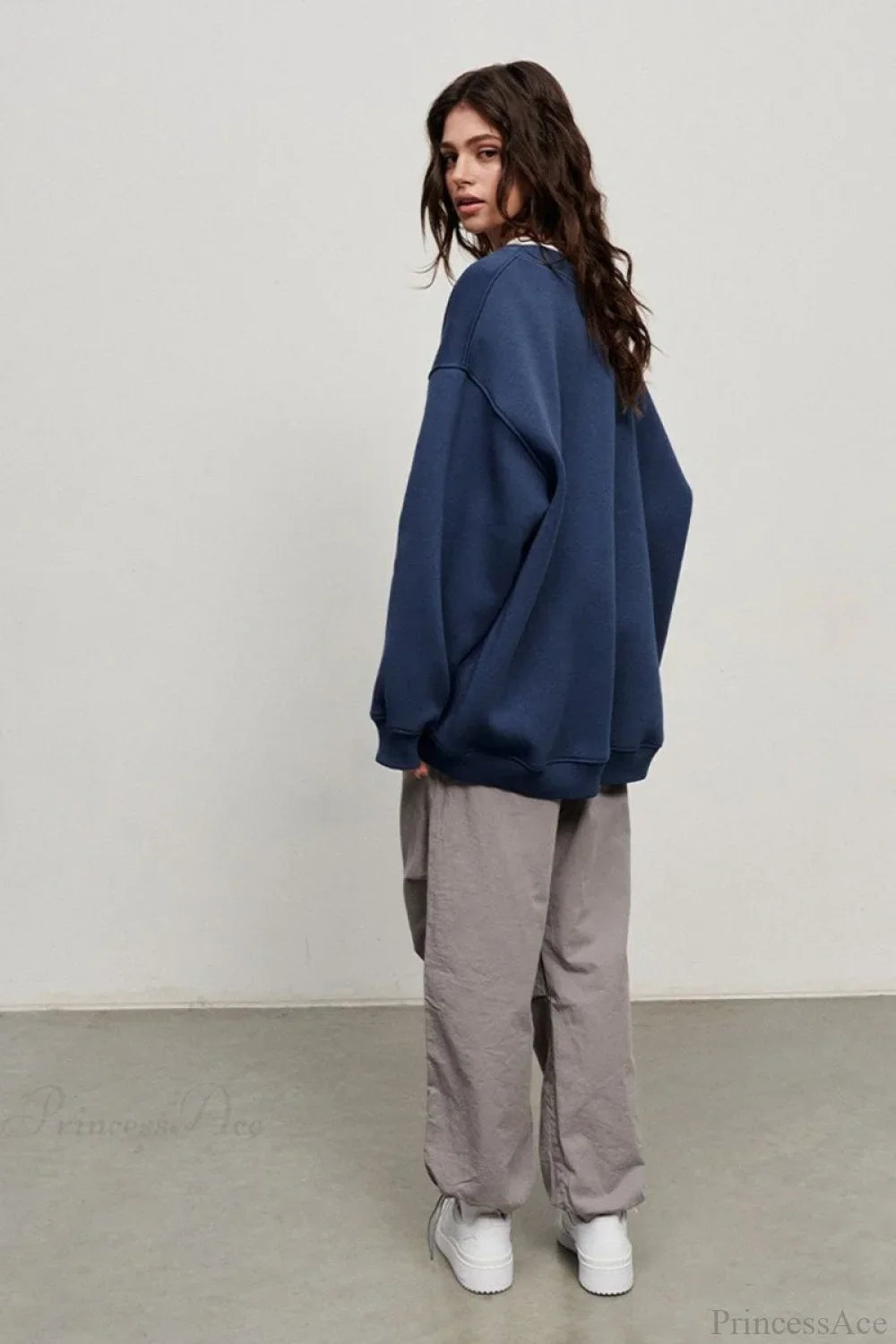 Minimalist Solid Crew Neck Oversize Sweatshirt image 14