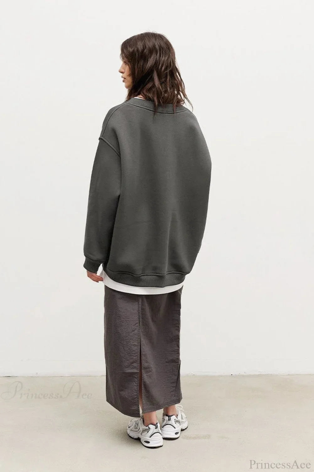 Minimalist Solid Crew Neck Oversize Sweatshirt image 23