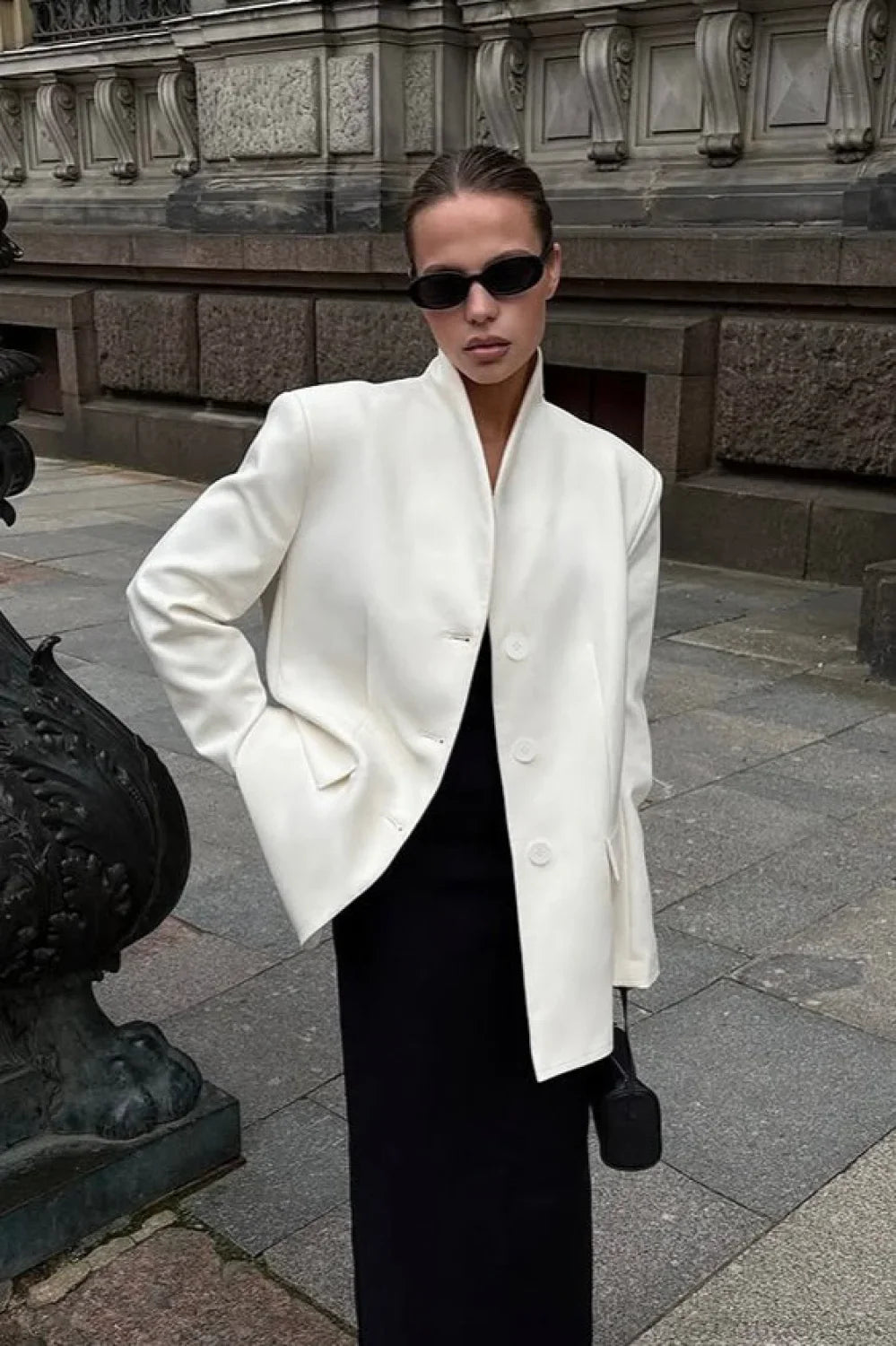 Minimalist White V-Neck Elegant Relaxed Coat image 2