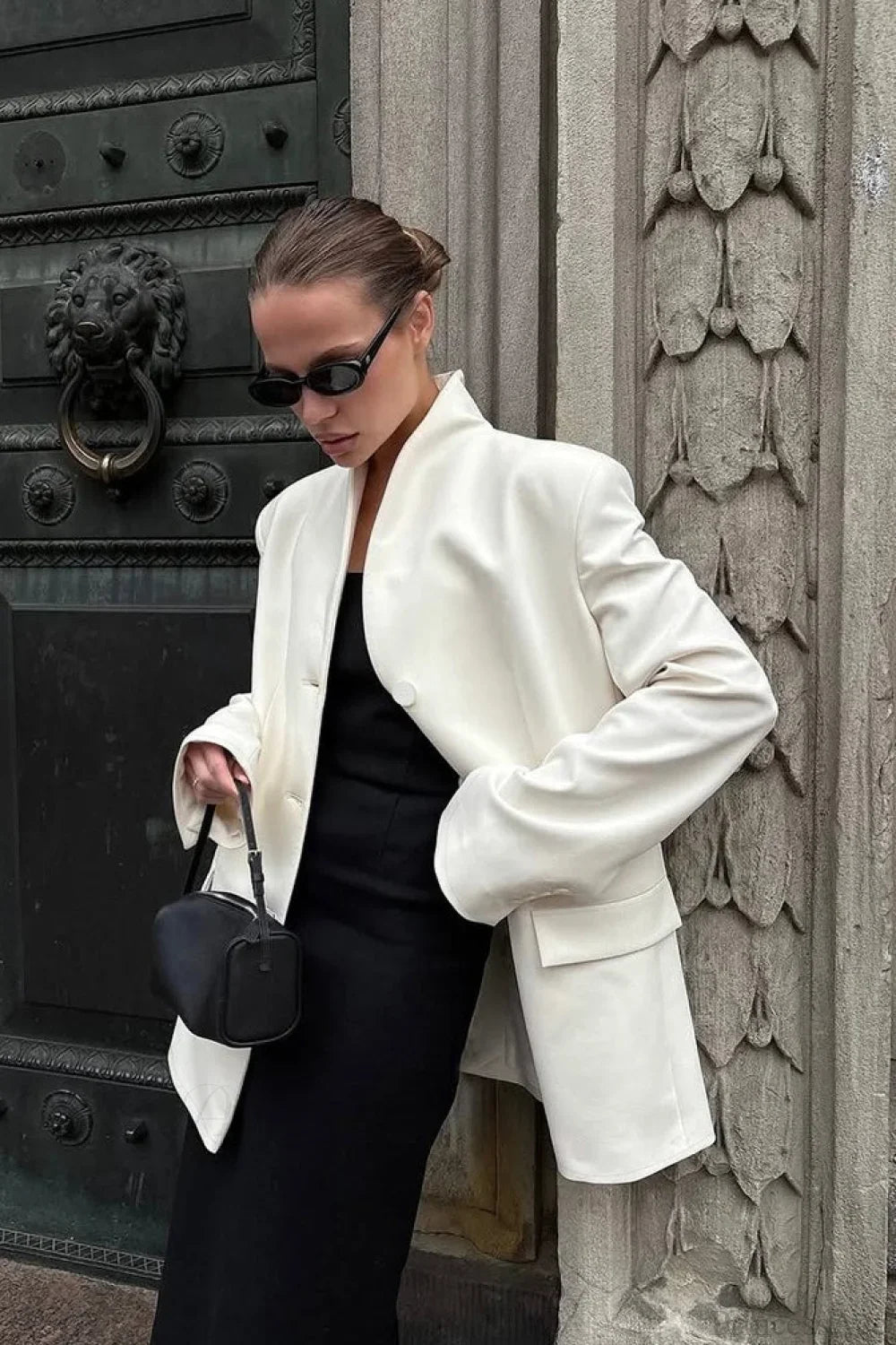 Minimalist White V-Neck Elegant Relaxed Coat image 3