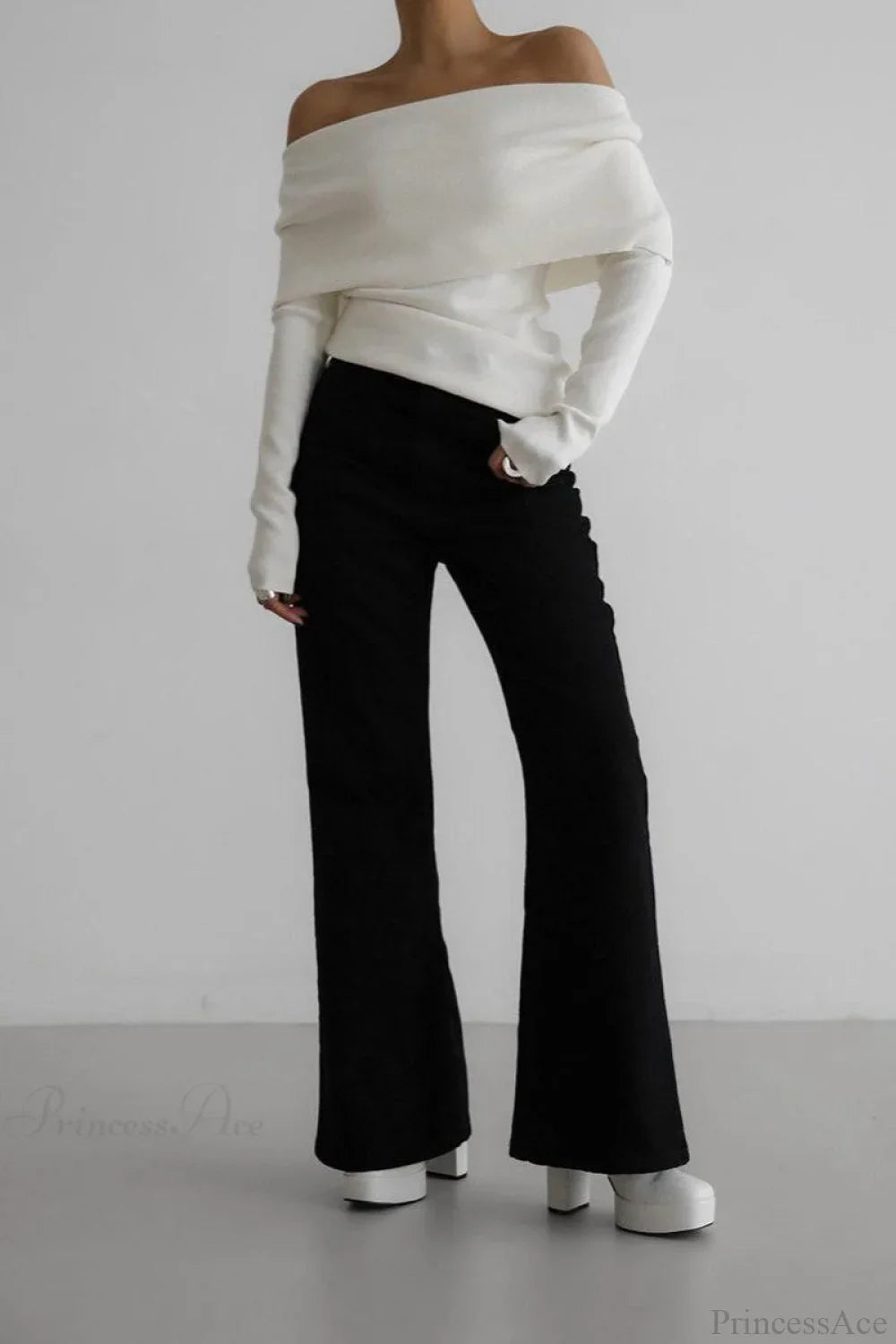 Off-Shoulder Fitted Long-Sleeve Knit Top image 8