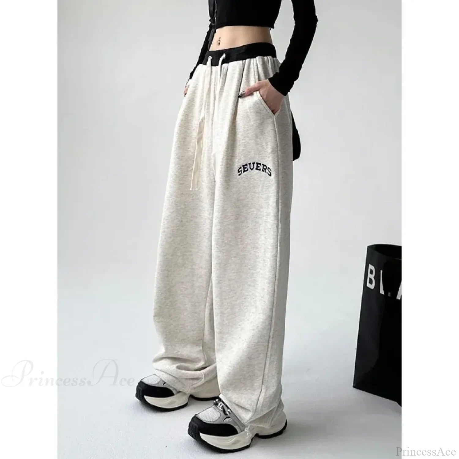 Oversized Jogger Pants image 6