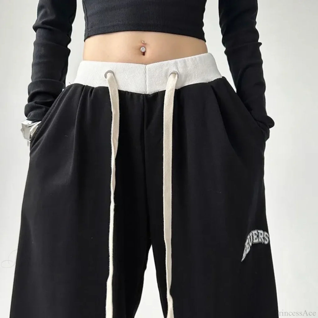 Oversized Jogger Pants image 2