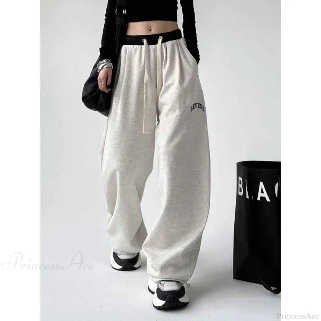 Oversized Jogger Pants image 4