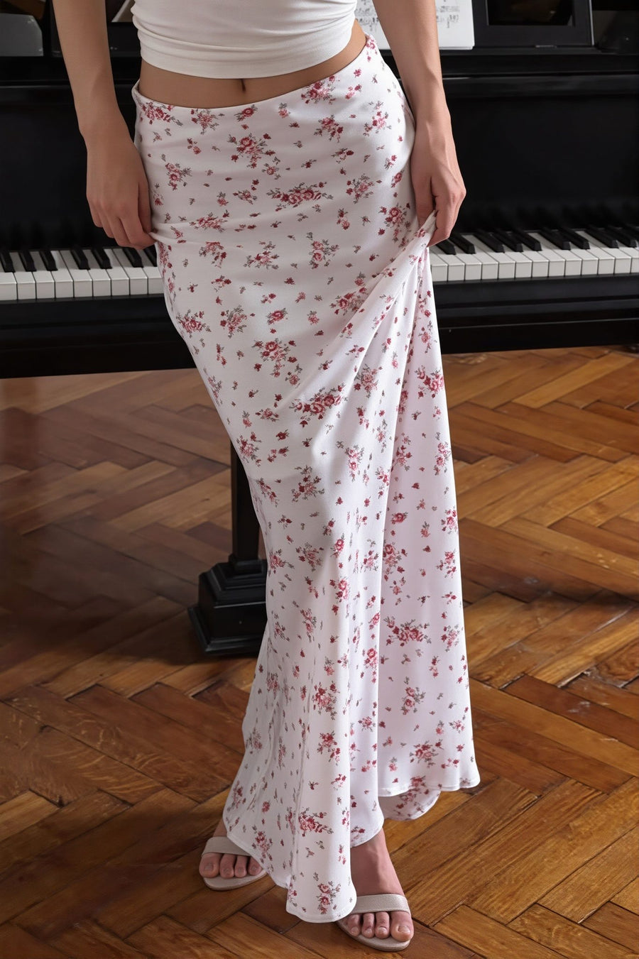 Fresh Elegant Floral Slim Mermaid Skirt image 1