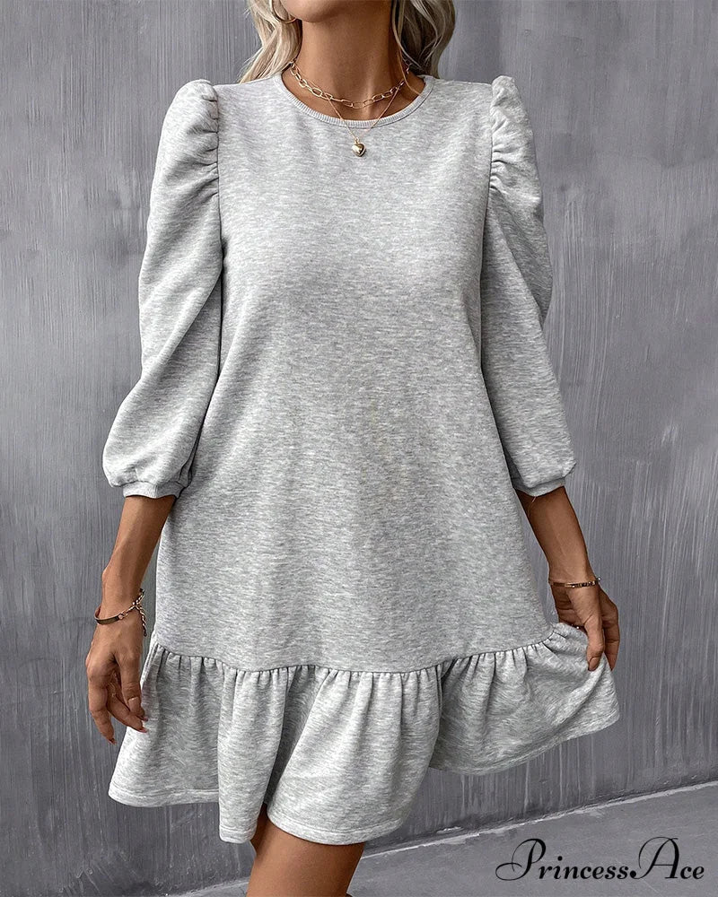 Puff Sleeve Dress in Solid Color image 3