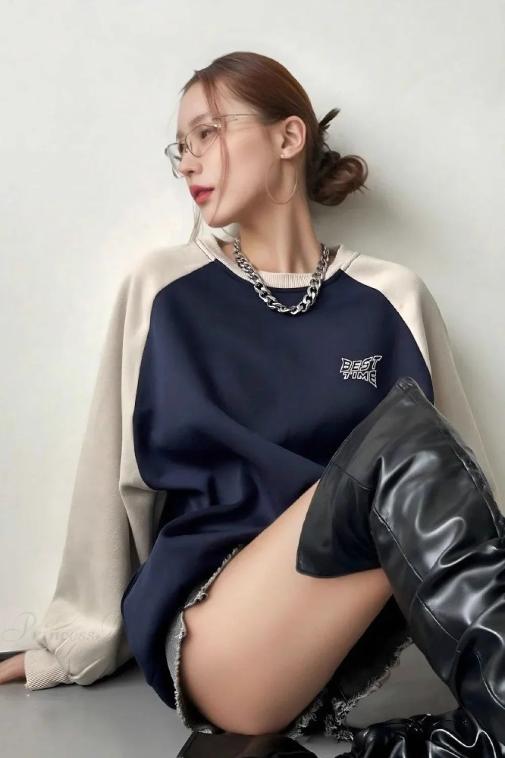 Raglan Sleeve Color Block Crew Neck Relaxed Sweatshirt image 4