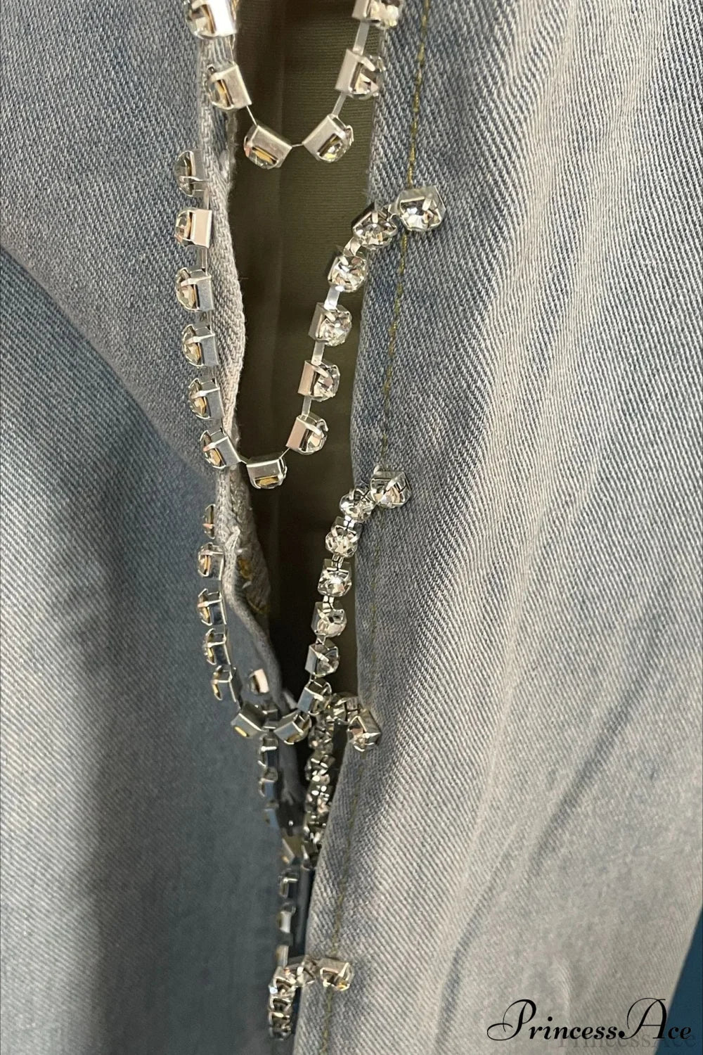 Relaxed Mid-Rise Diamond Paneled Side Cut-Out Jeans image 4