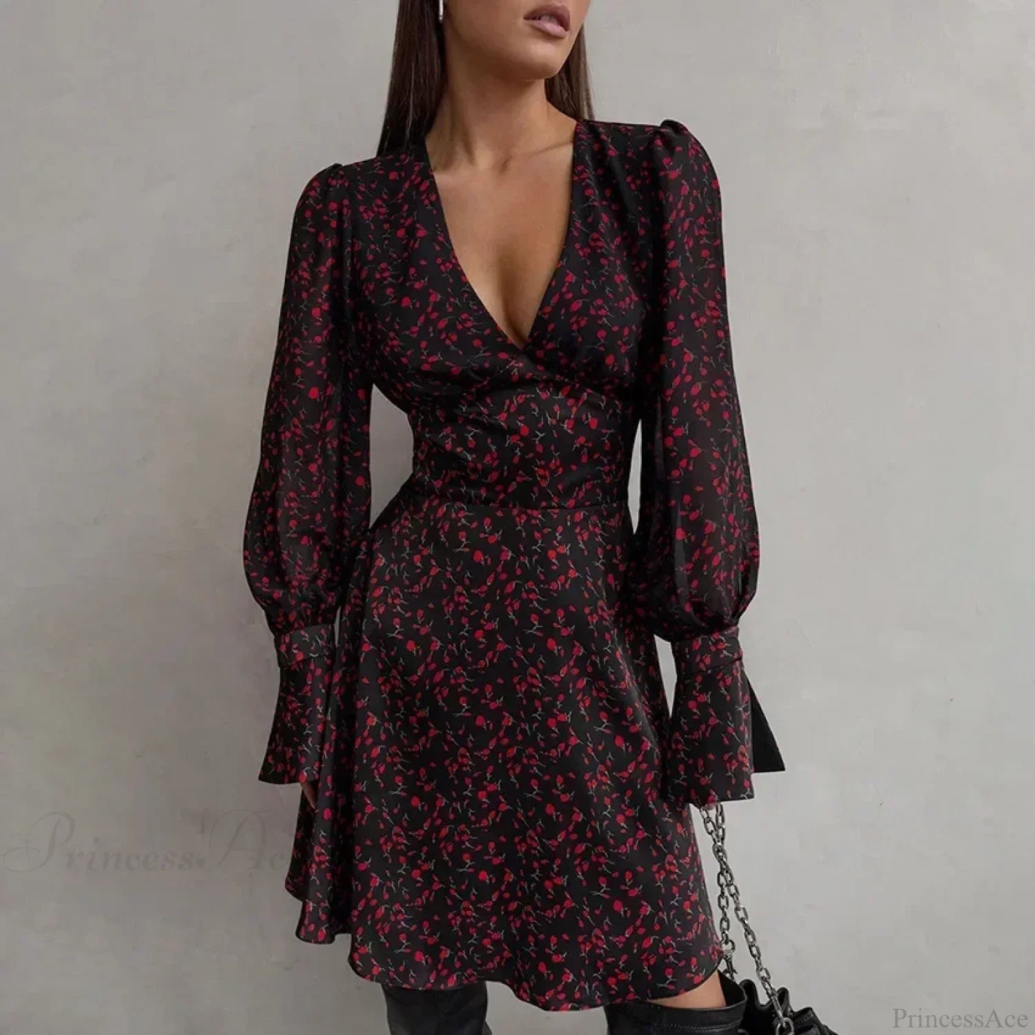 Retro Deep V Long-Sleeved Floral Dress image 2