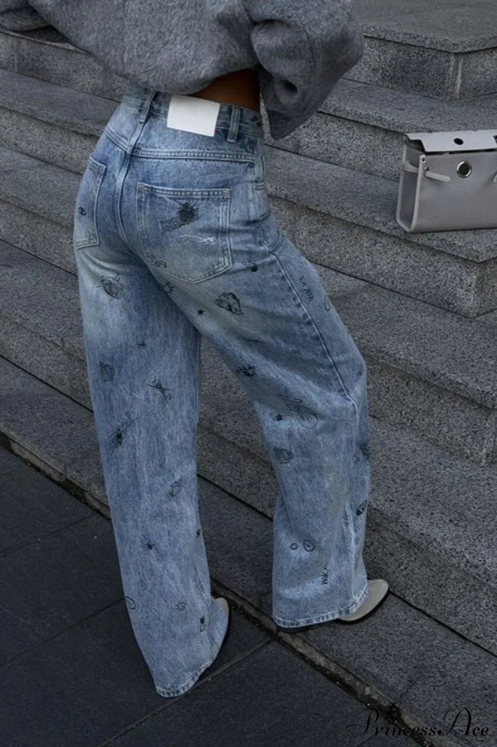 Retro High Waist Heart Graffiti Print Straight Jeans image 3