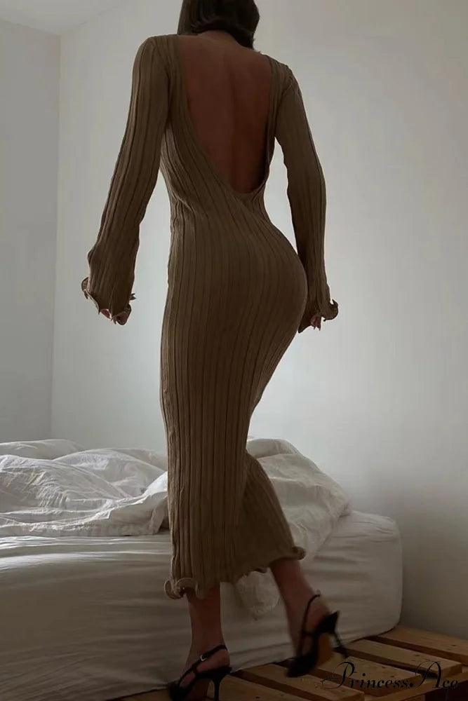 Ribbed Knit Dress with Long Flare Sleeves and Backless Design image 3