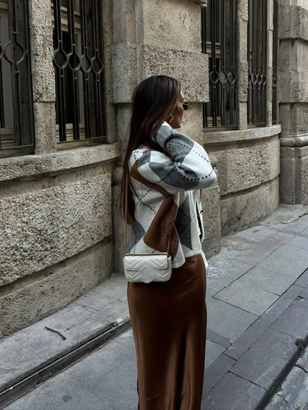 Round Neck Printed Contrasting Cardigan image 4