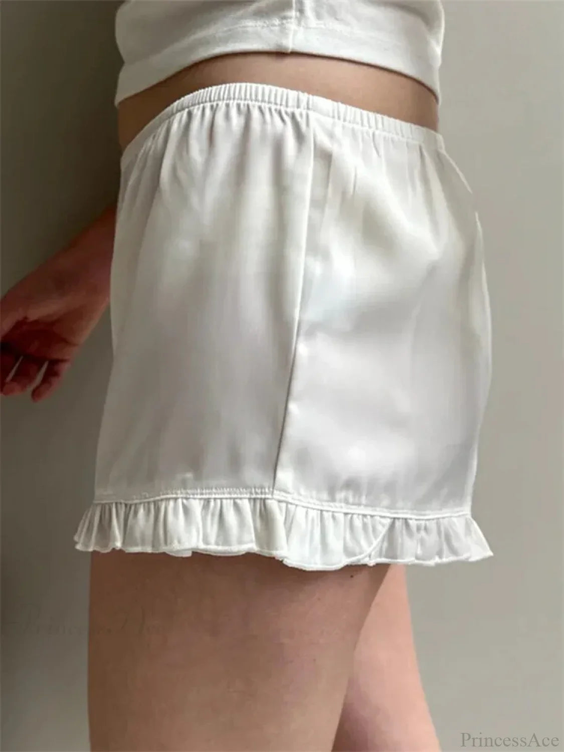 Ruffled Elastic Low Waist Short image 2