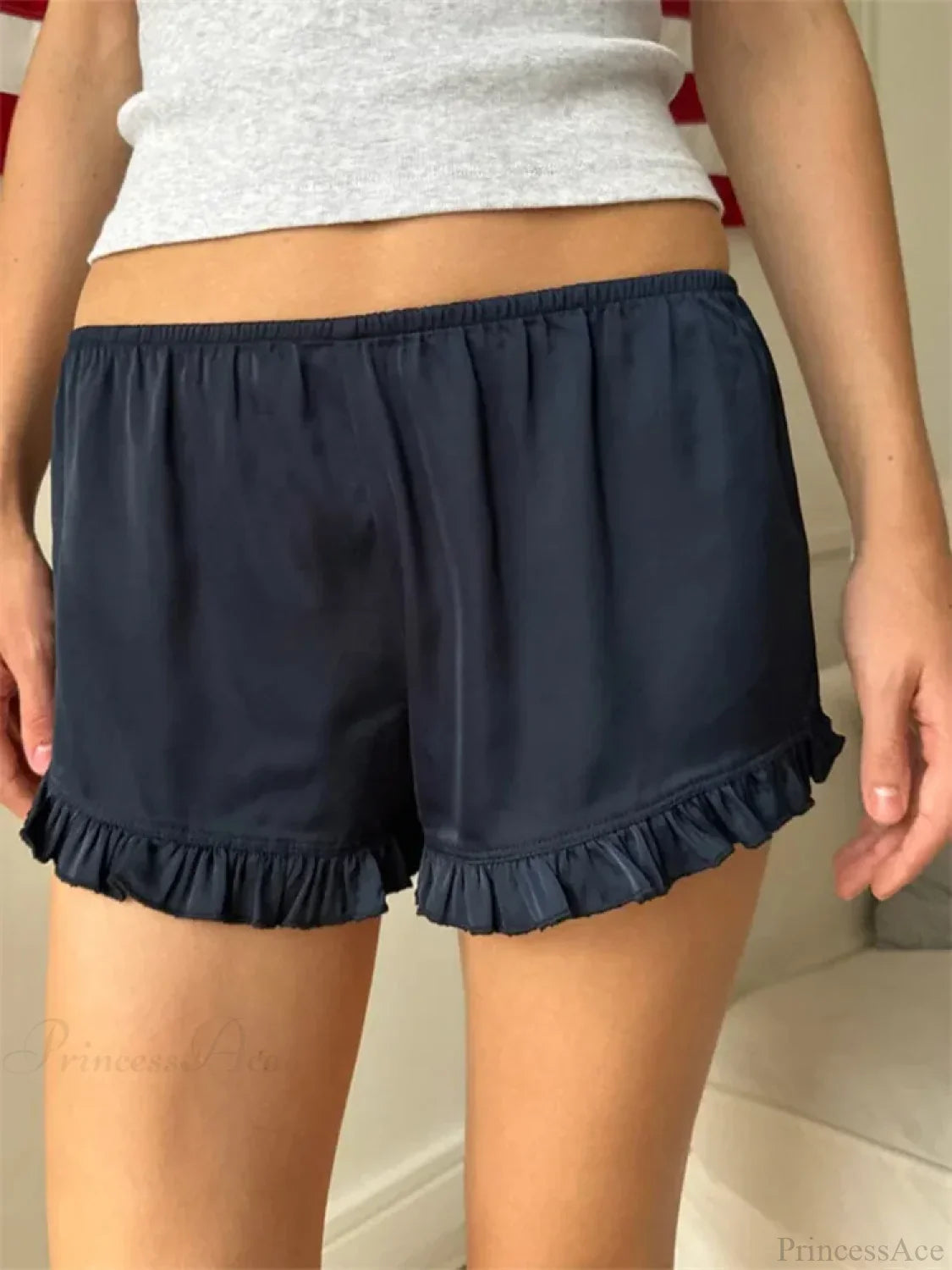 Ruffled Elastic Low Waist Short image 5