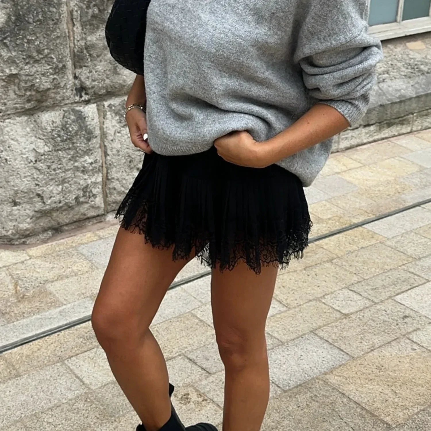 Ruffled Hem Layered Micro Skirt image 5