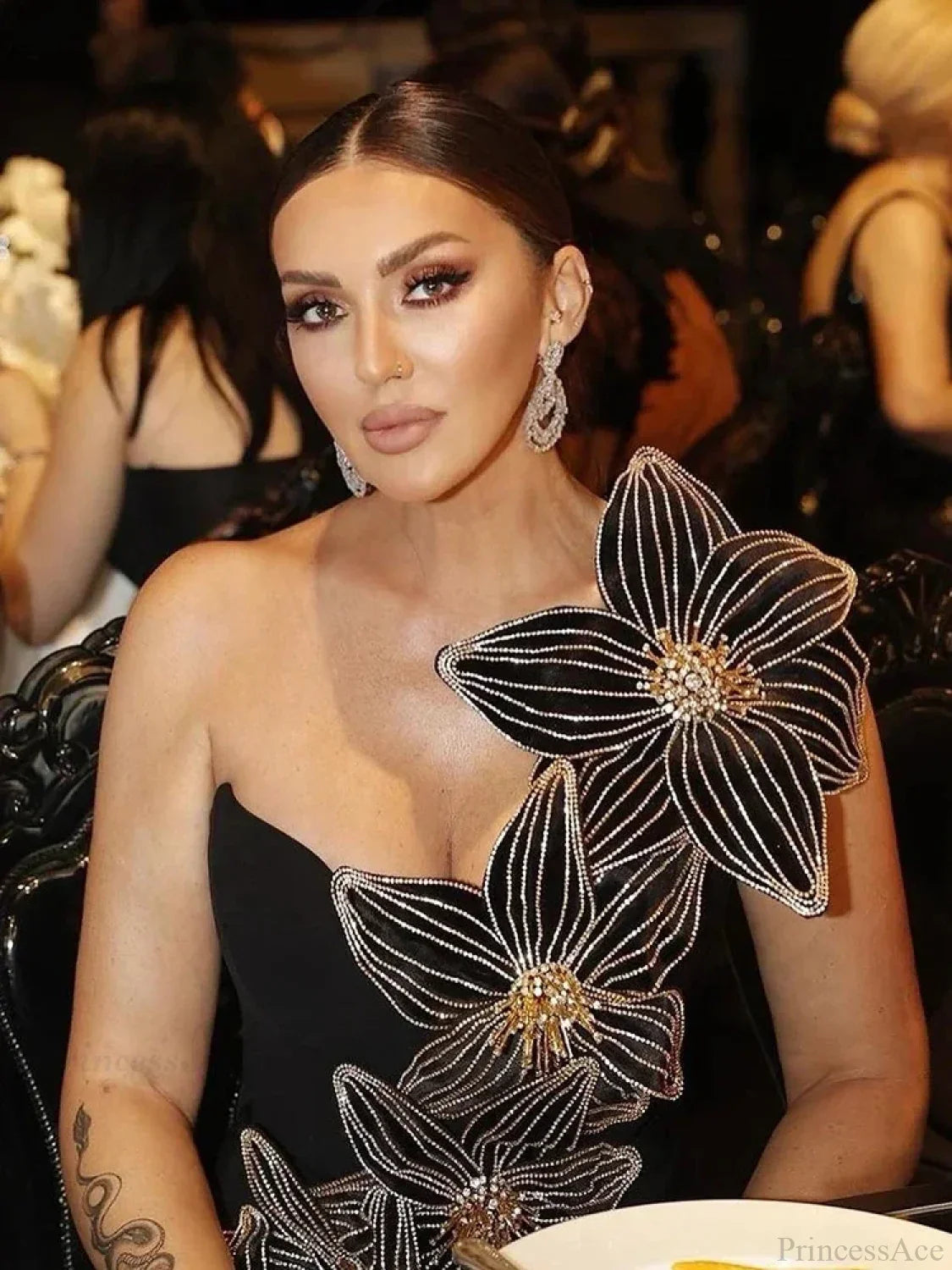 Sexy One Shoulder Sleeveless Diamonds Flower Bandage Black High Slit Party Dress image 6