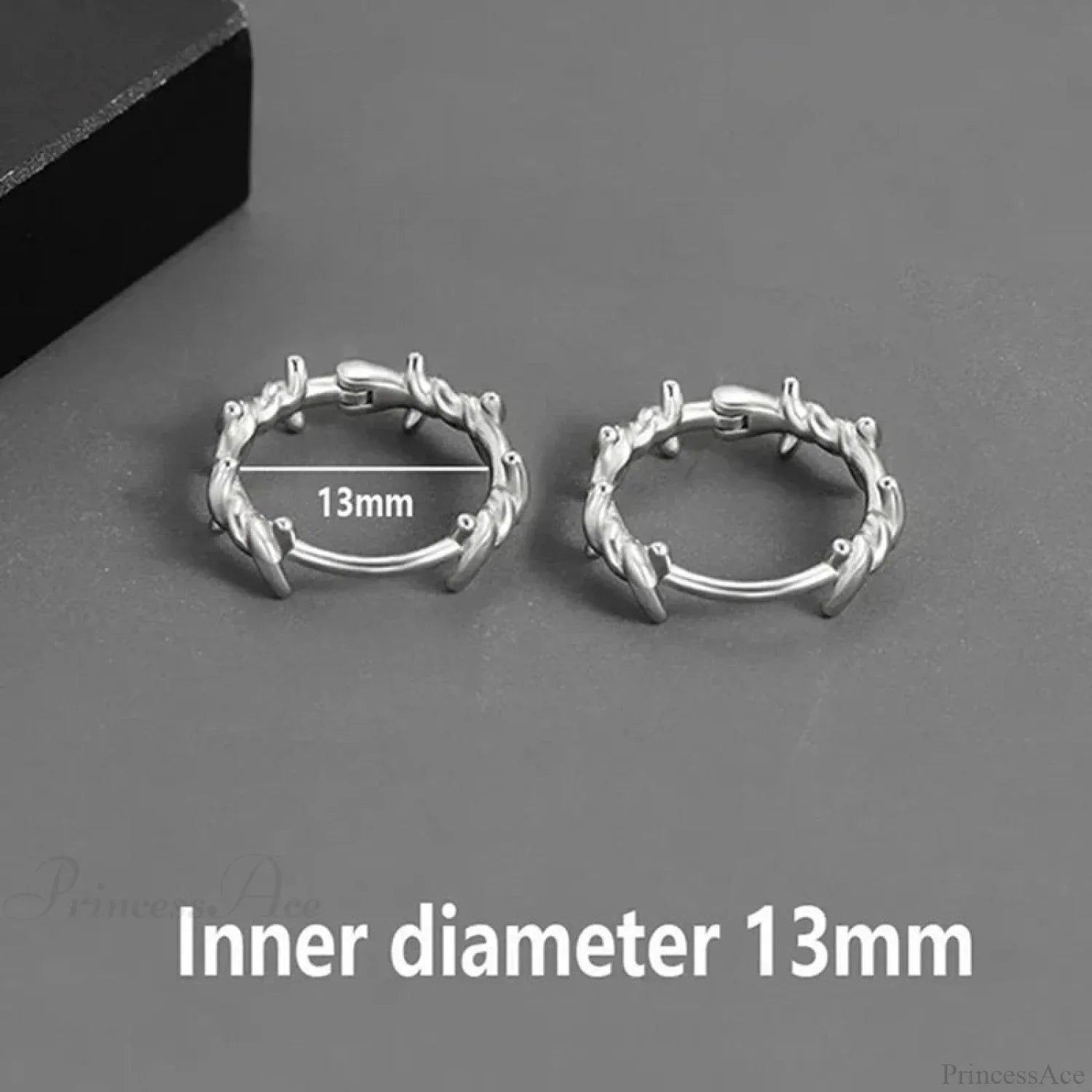 Shiny Thorns Circle Five-Pointed Star Earring image 6