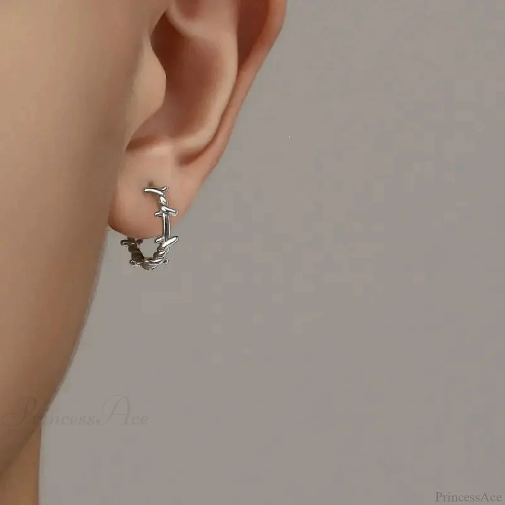 Shiny Thorns Circle Five-Pointed Star Earring image 3